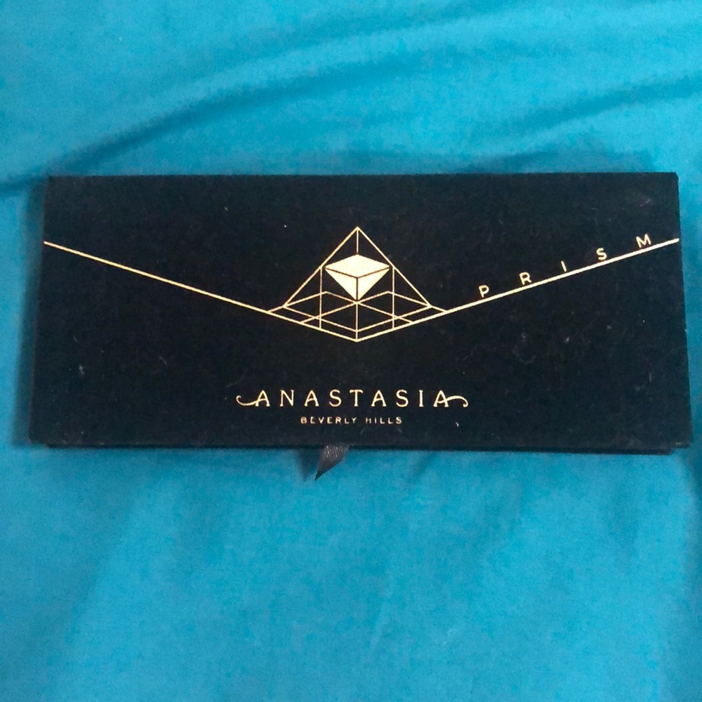 Anastasia Beverly Hills Prism palette